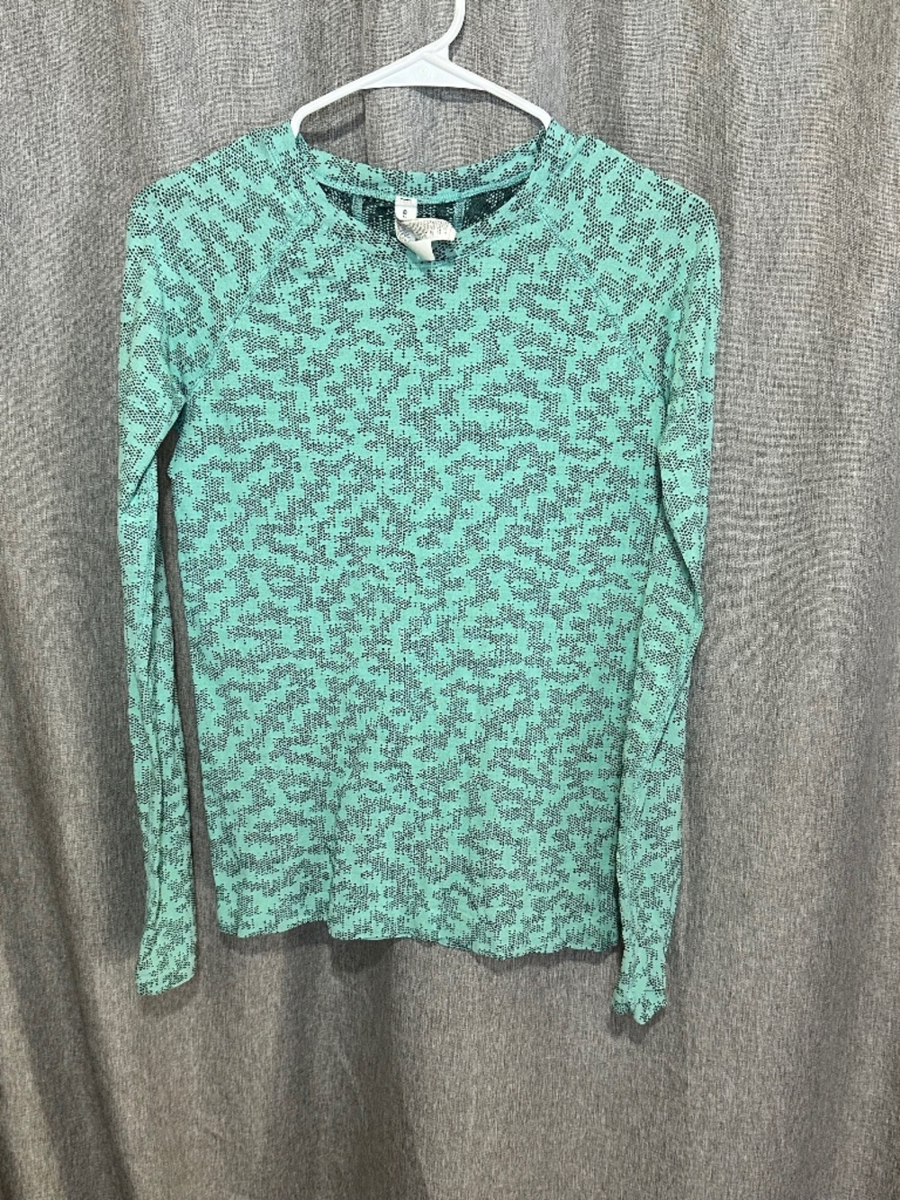 Athleta Momentum Seamless Mint Green Pixel Geometric Long Sleeve Top - Small
